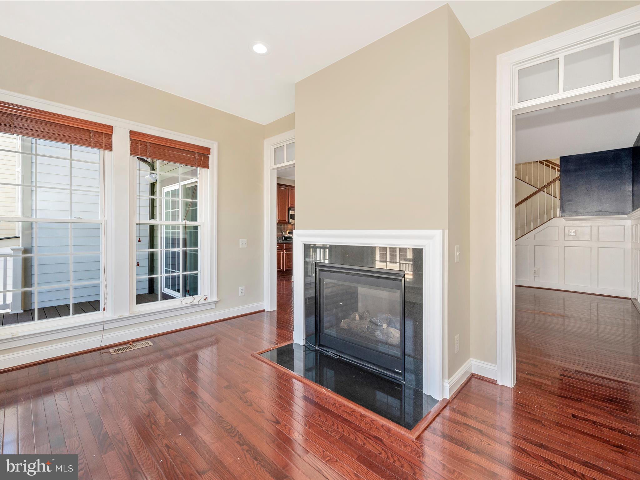 502 RED RASPBERRY TERRACE