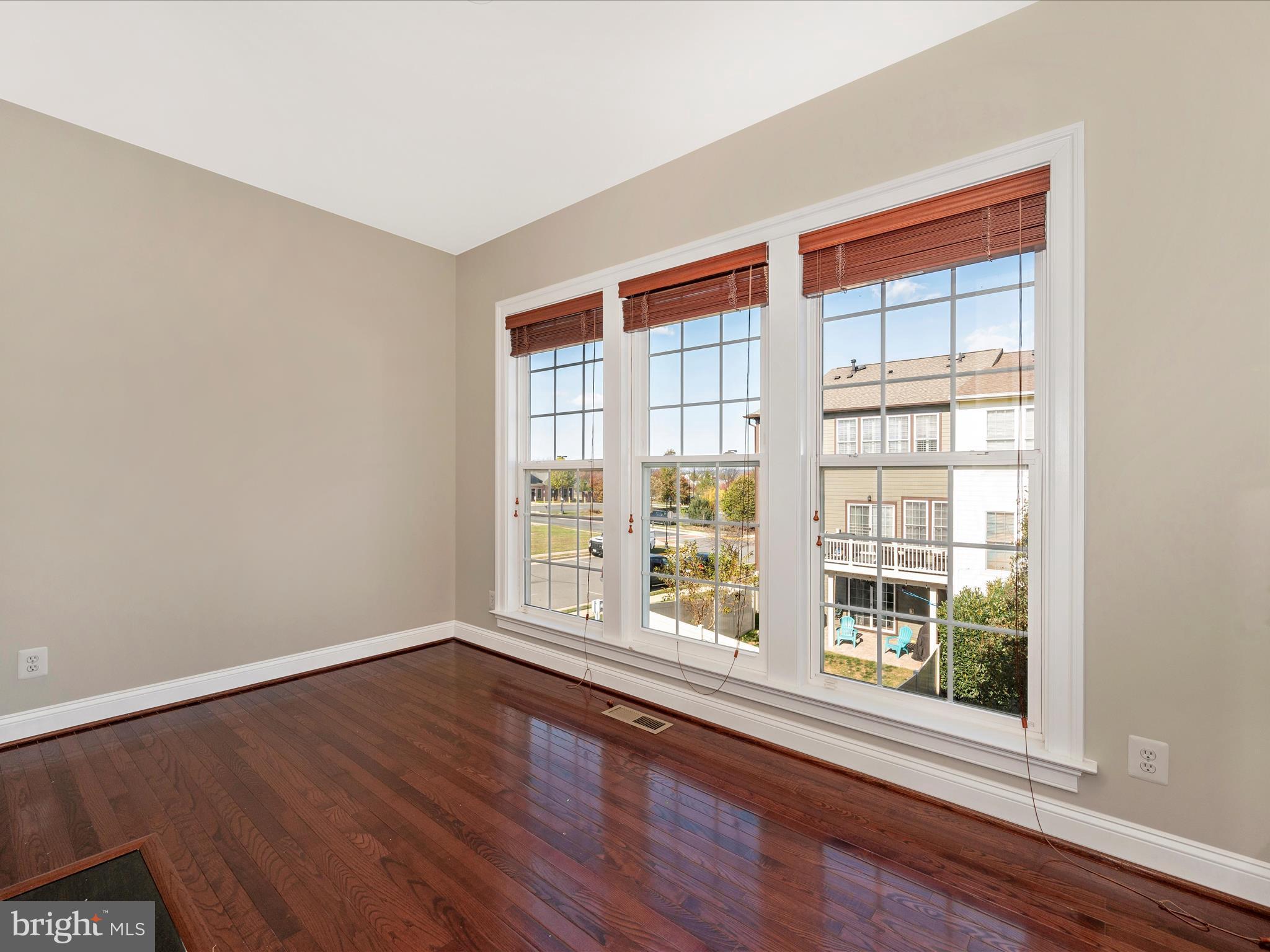 502 RED RASPBERRY TERRACE