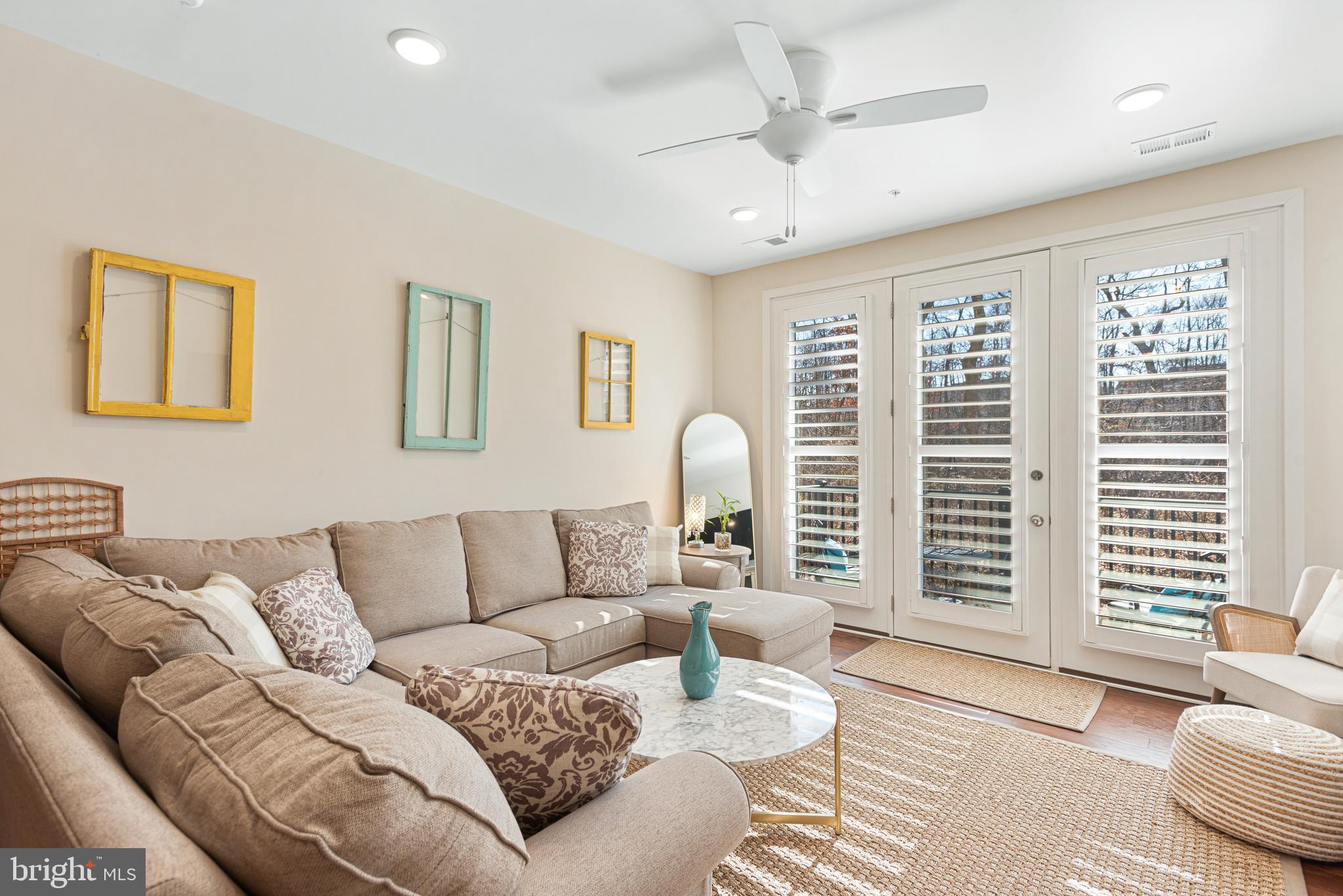 43091 Wynridge Drive Unit: 102