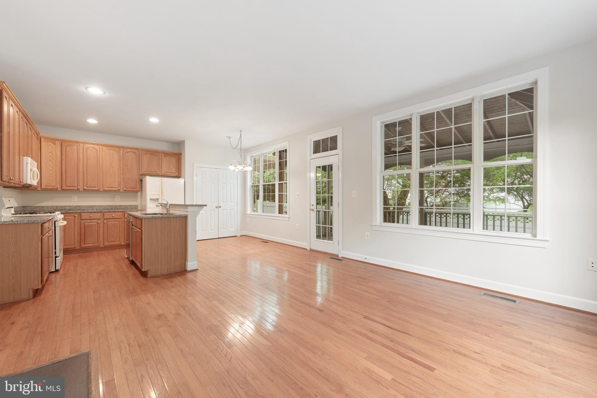43406 Westchester Sq