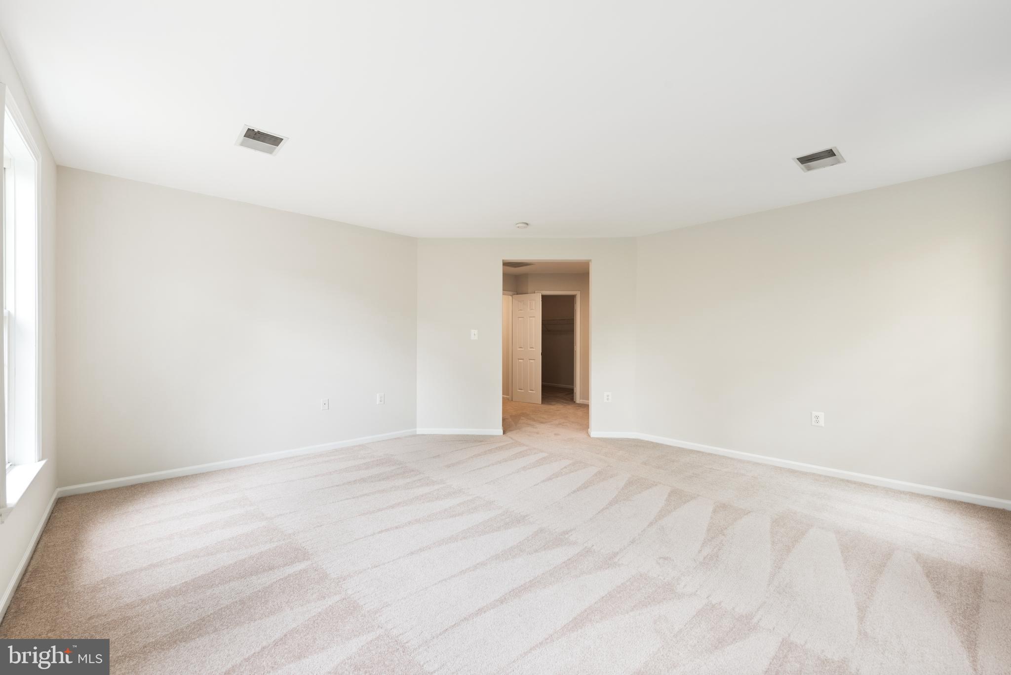 43406 Westchester Sq