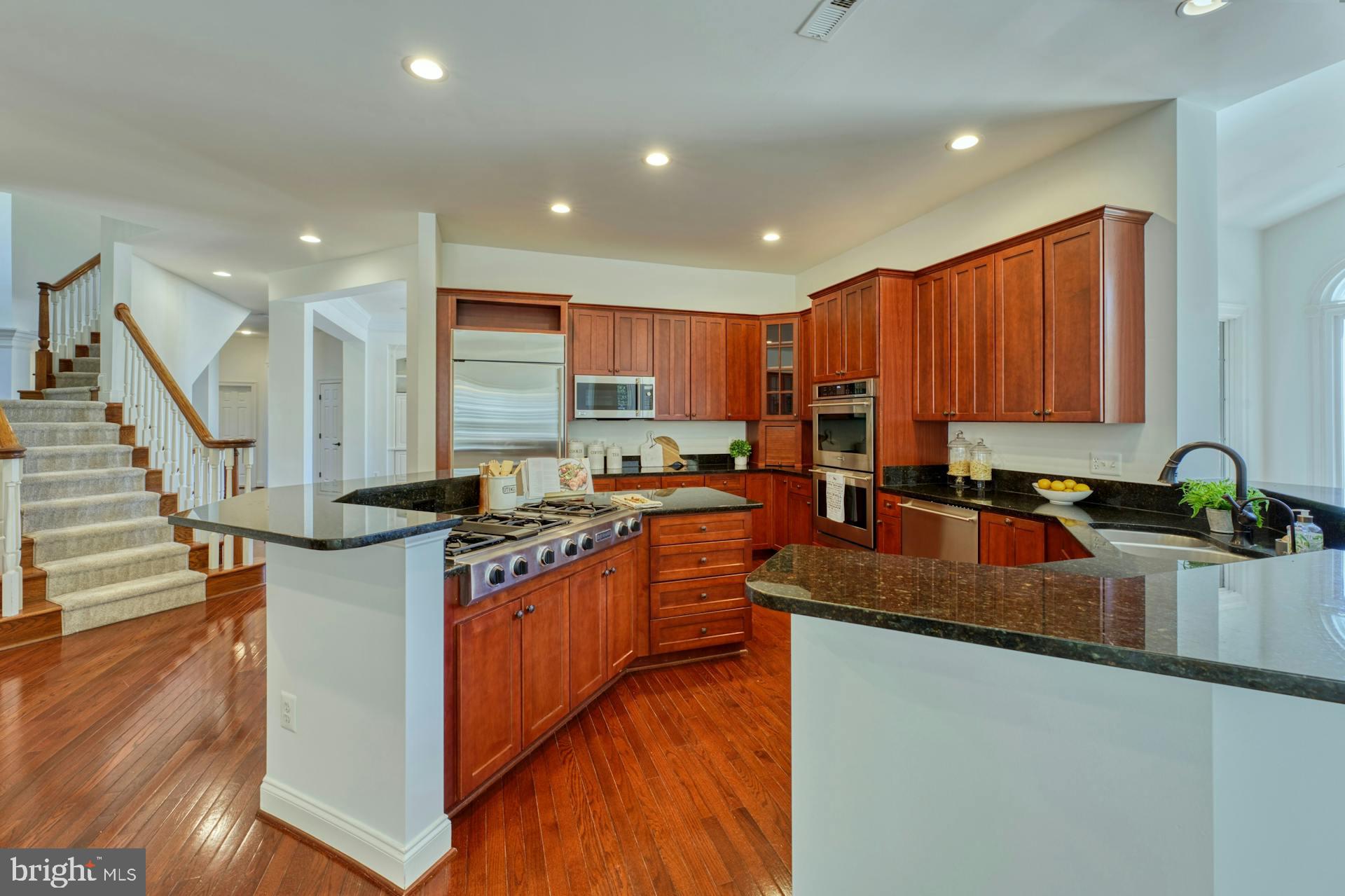 17124 NEEDLES COURT