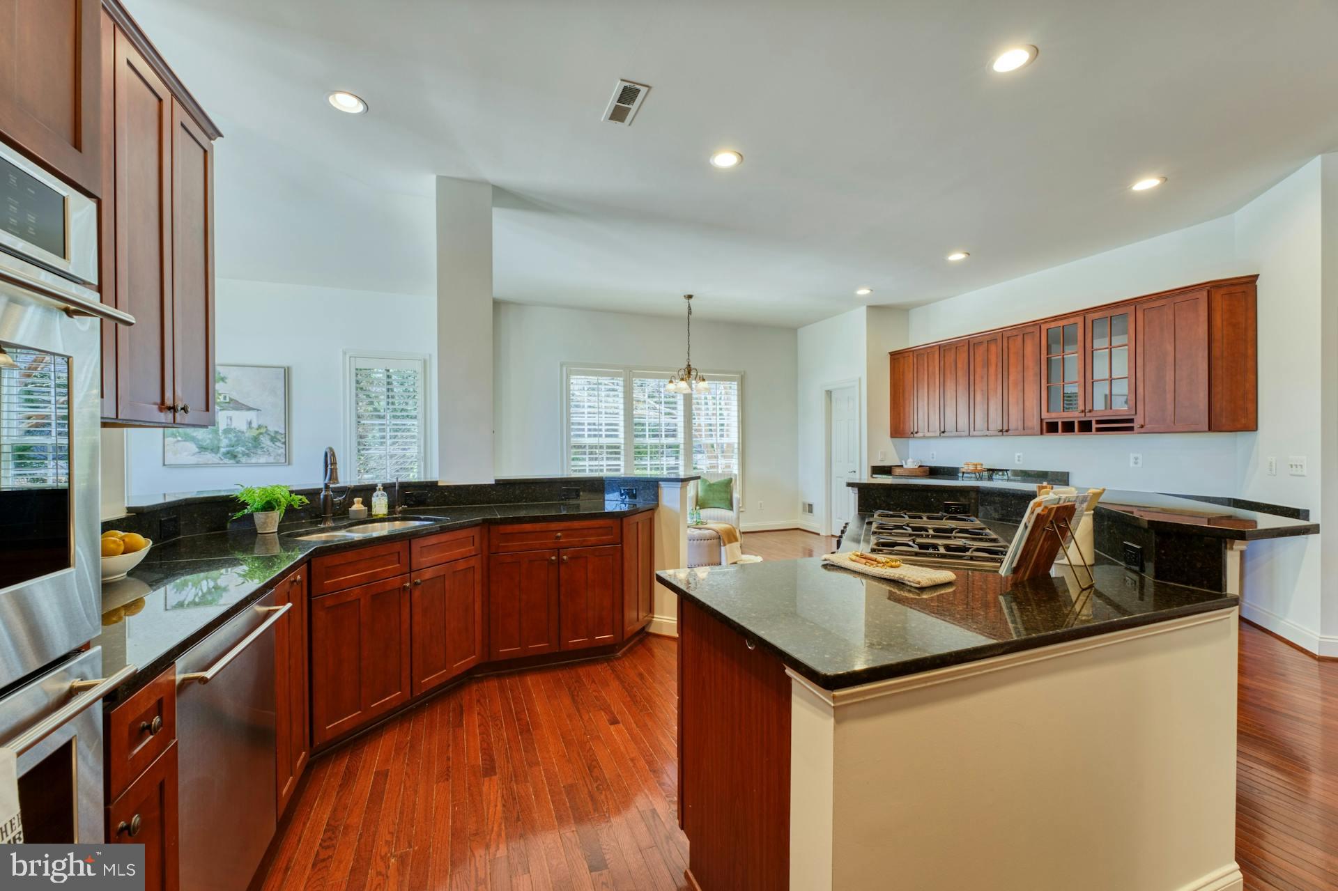 17124 NEEDLES COURT