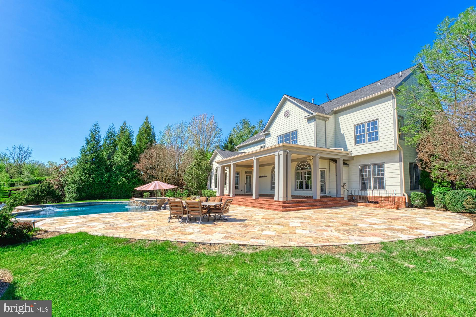 17124 NEEDLES COURT