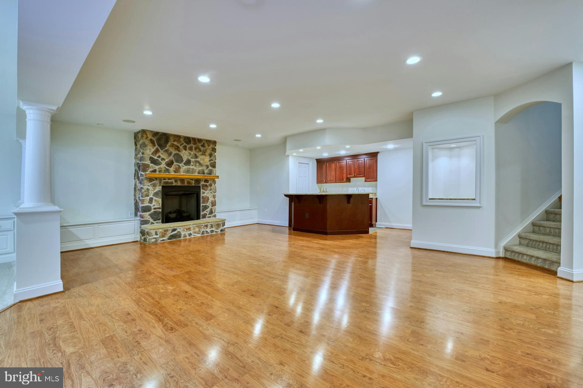 17124 NEEDLES COURT