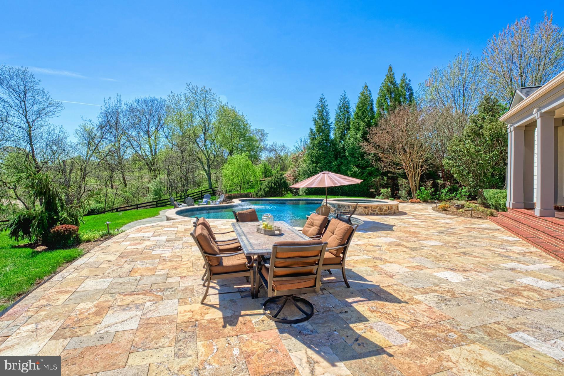 17124 NEEDLES COURT