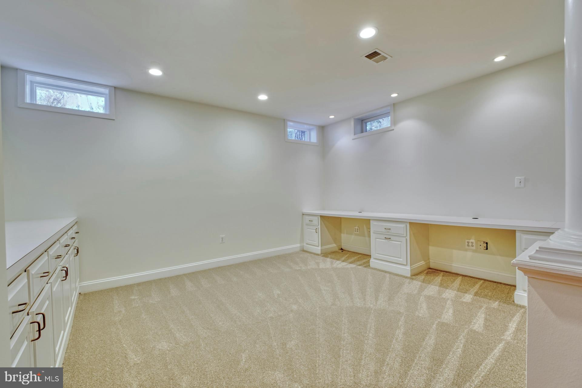 17124 NEEDLES COURT