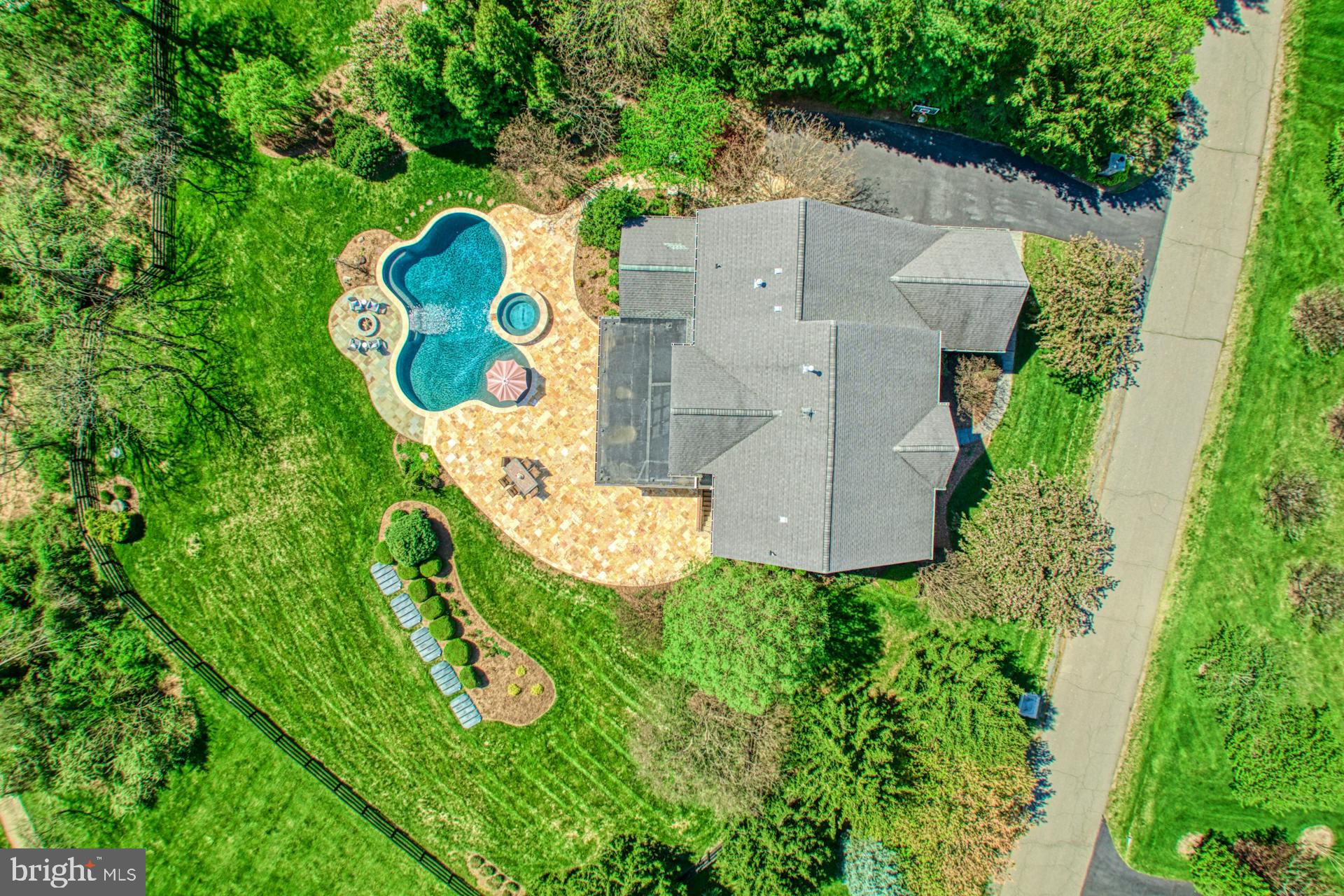 17124 NEEDLES COURT