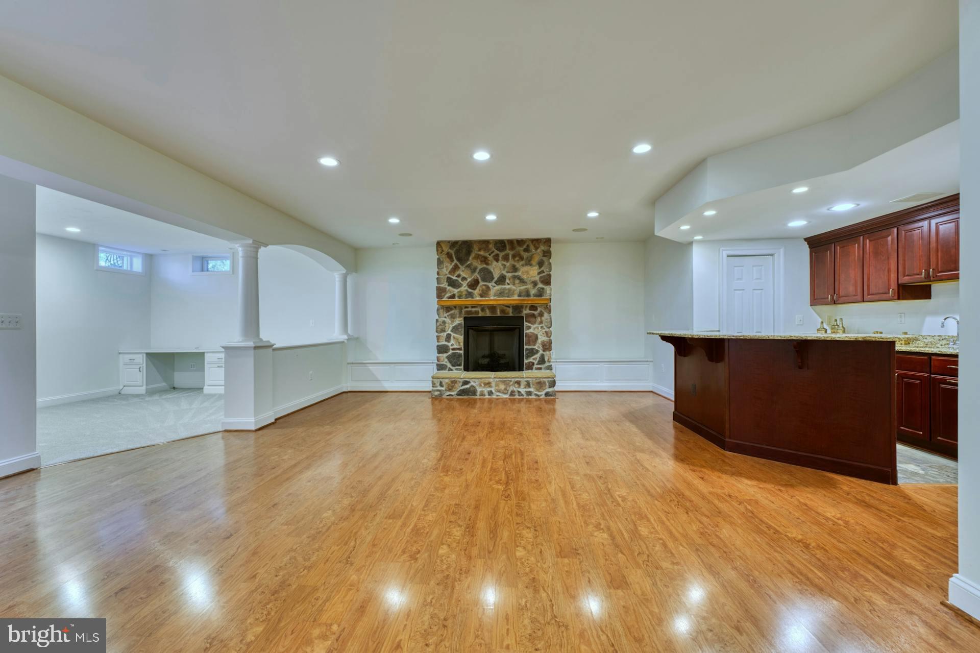 17124 NEEDLES COURT