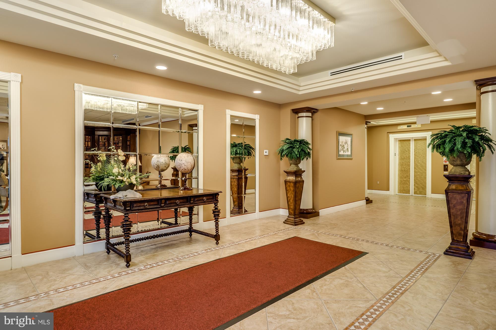 19350 Magnolia Grove Sq #405