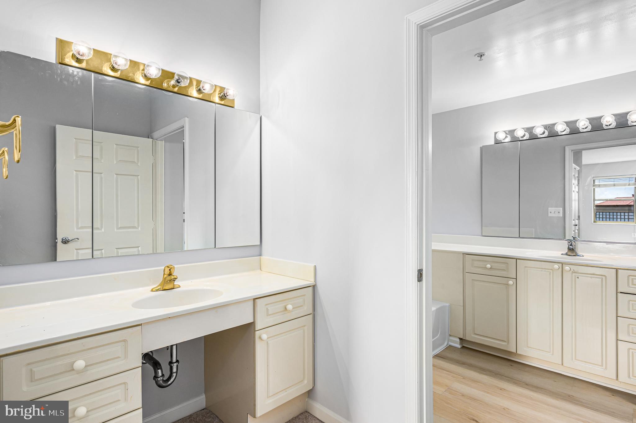 19350 Magnolia Grove Sq #405