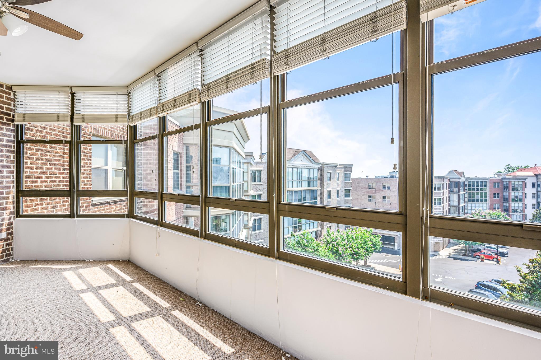 19350 Magnolia Grove Sq #405