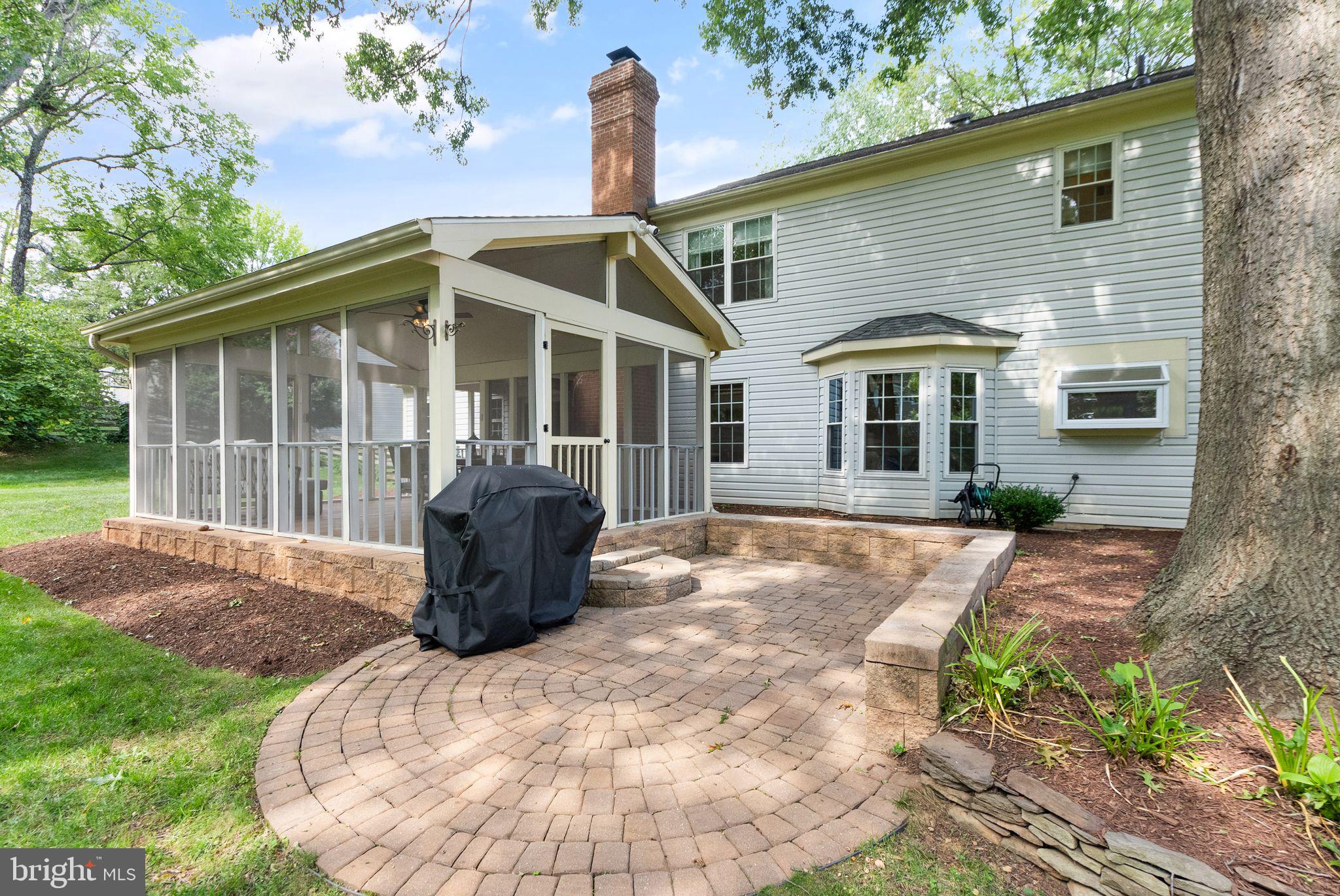 18 Moss Rd