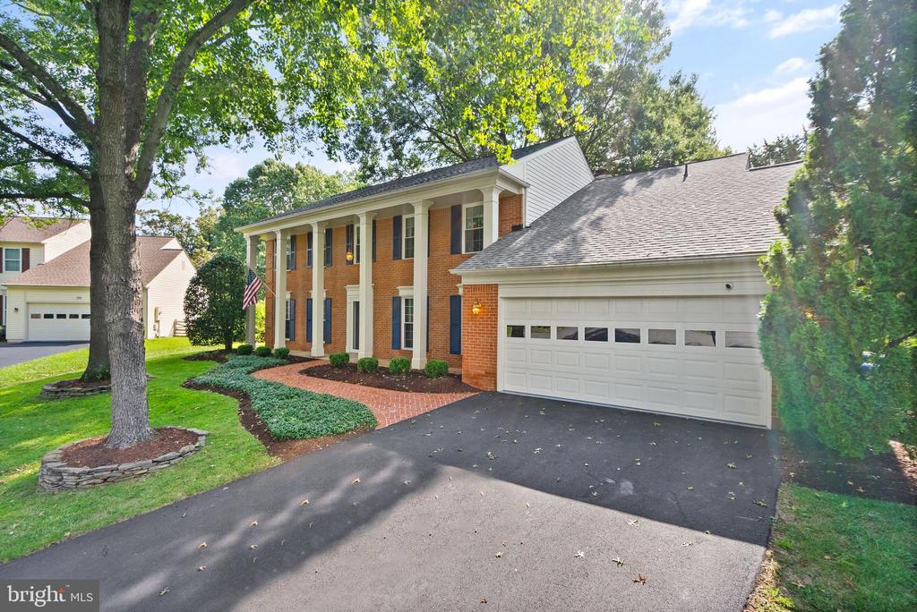 18 Moss Rd
