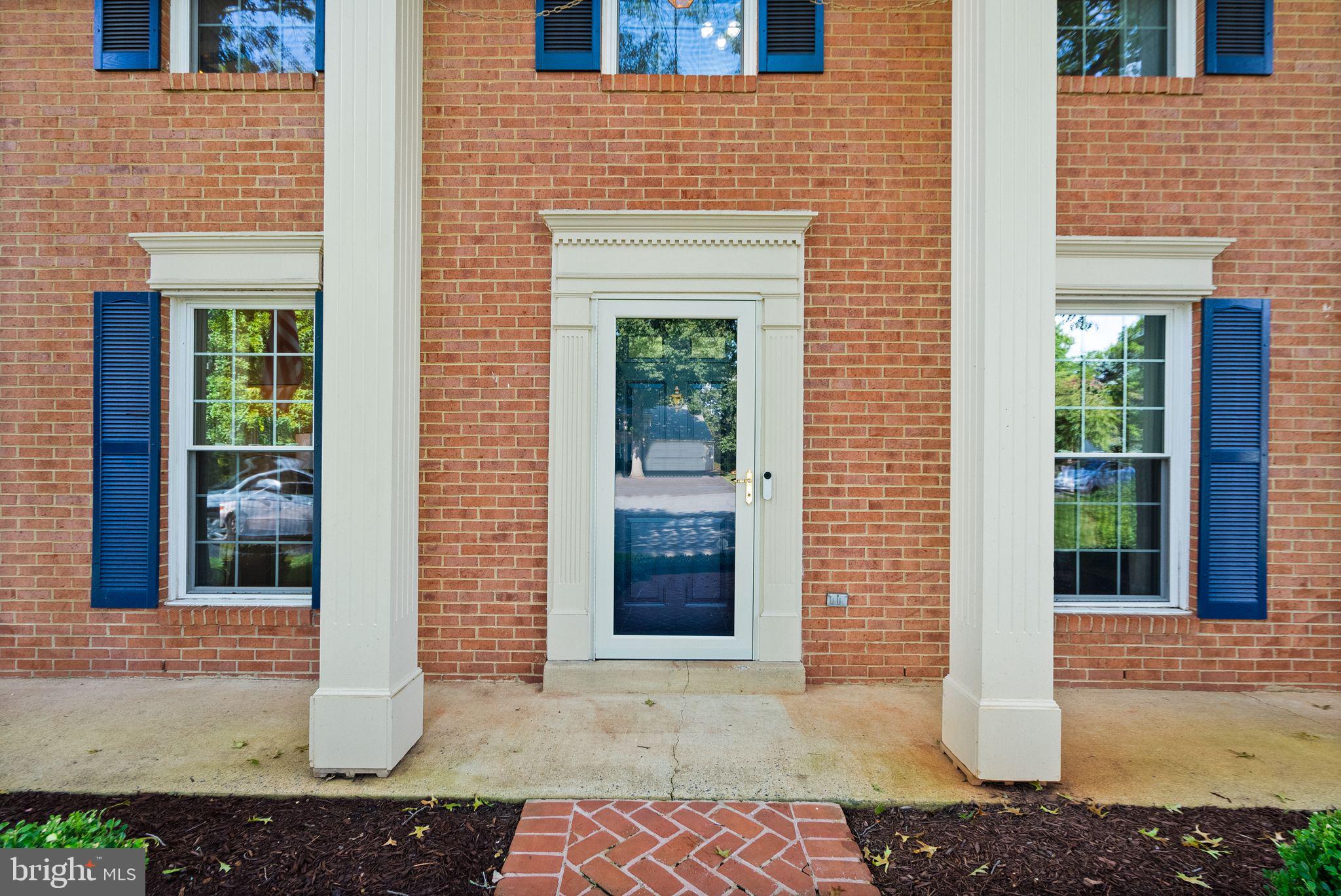 18 Moss Rd