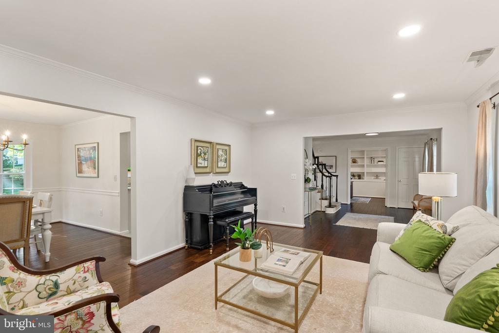 18 Moss Rd