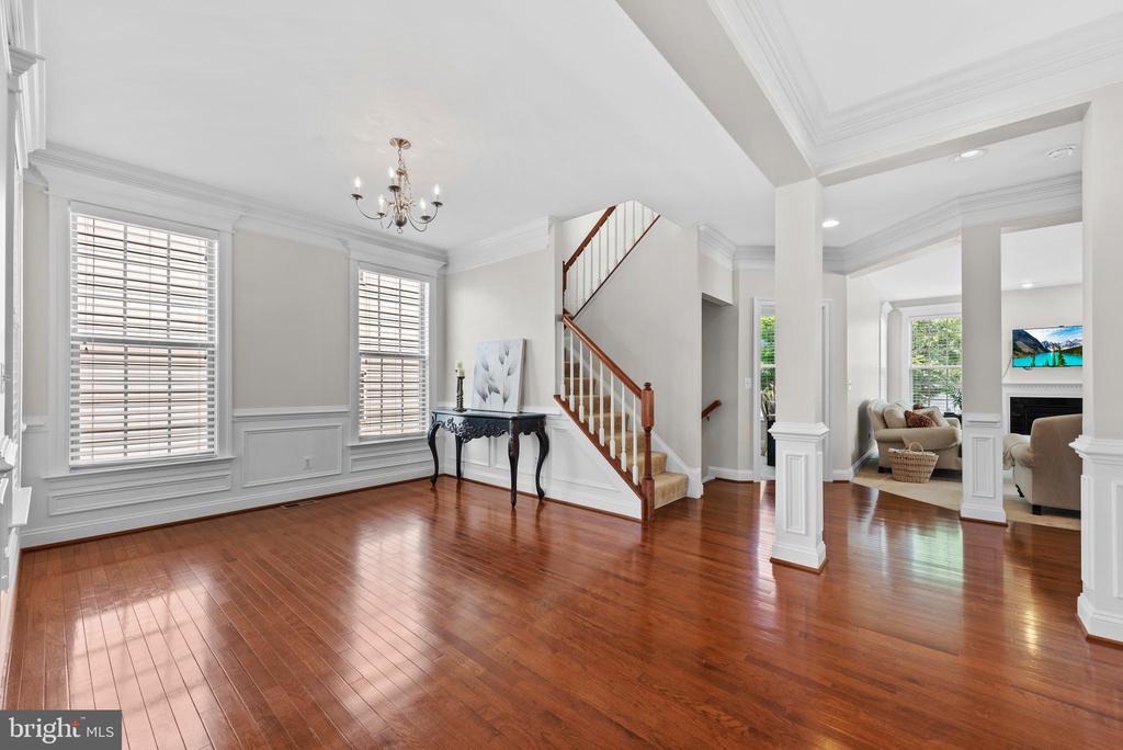 42694 Chisholm