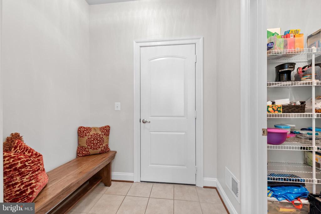 42694 Chisholm