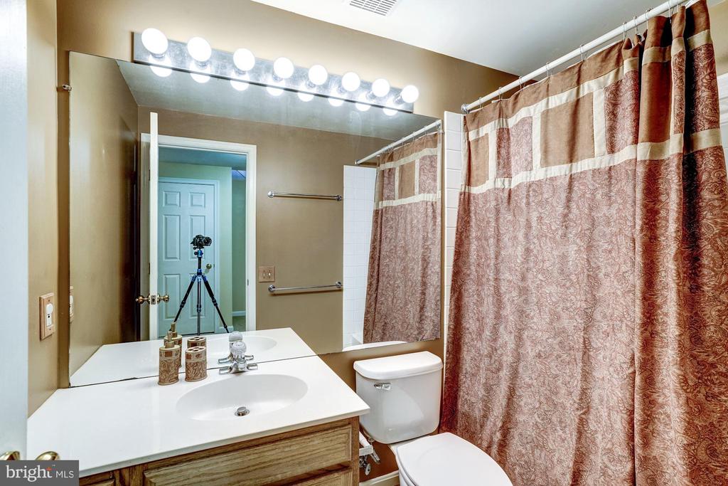43315 PARLOR SQ