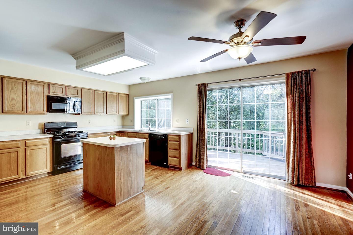 43315 PARLOR SQ