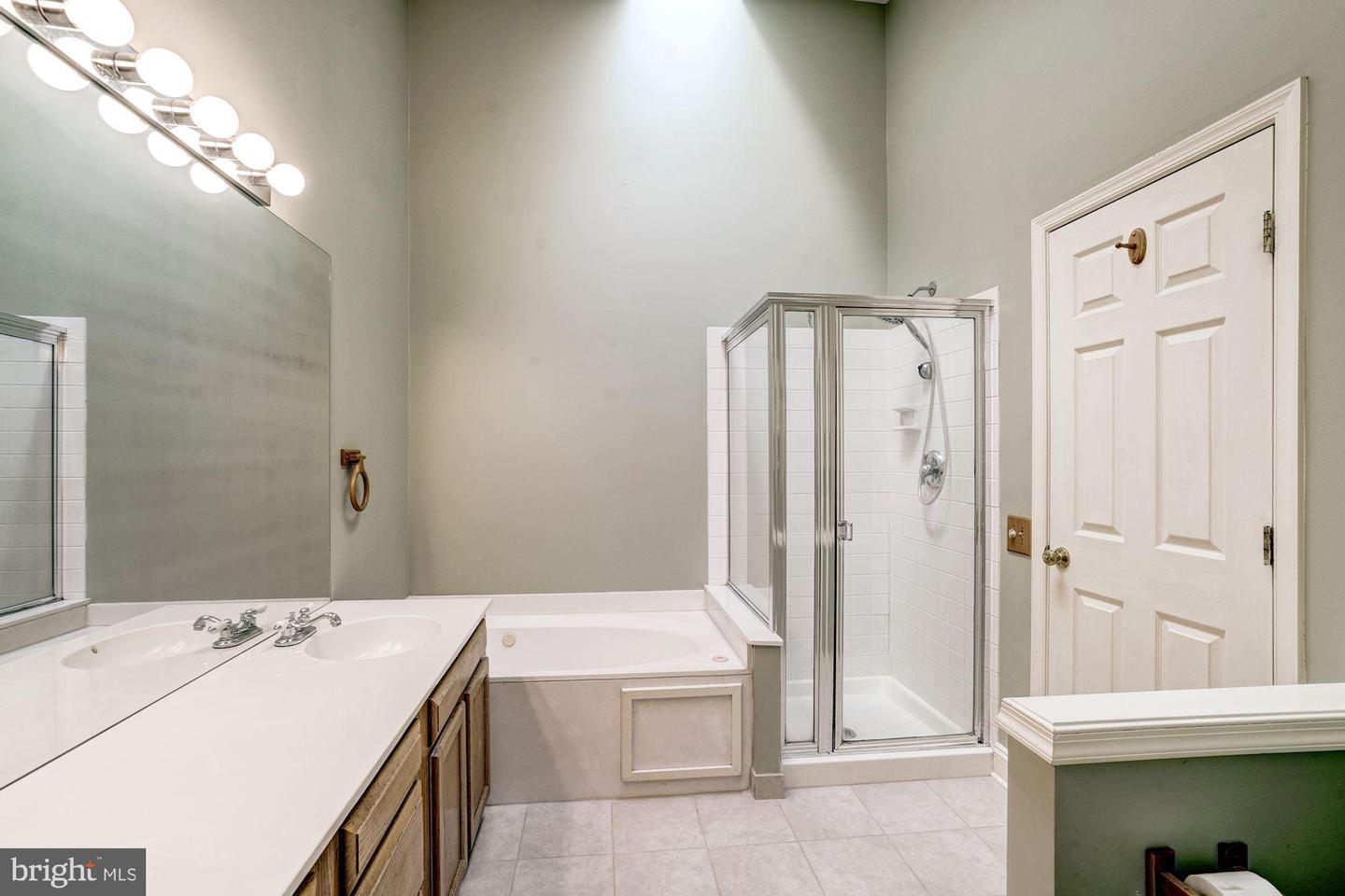 43315 PARLOR SQ