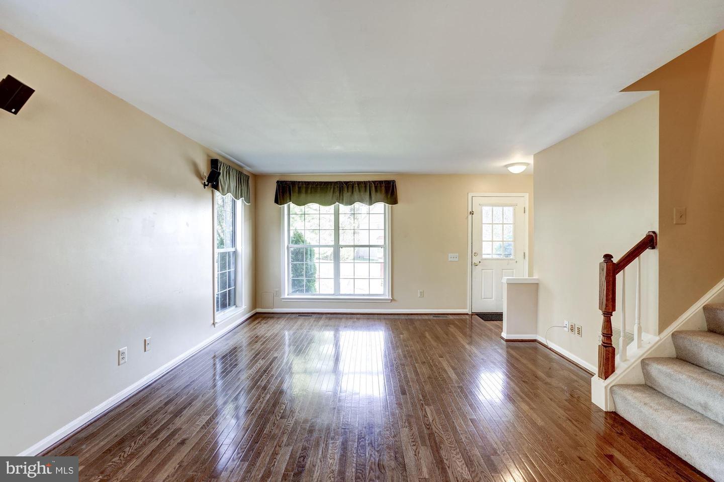 43315 PARLOR SQ