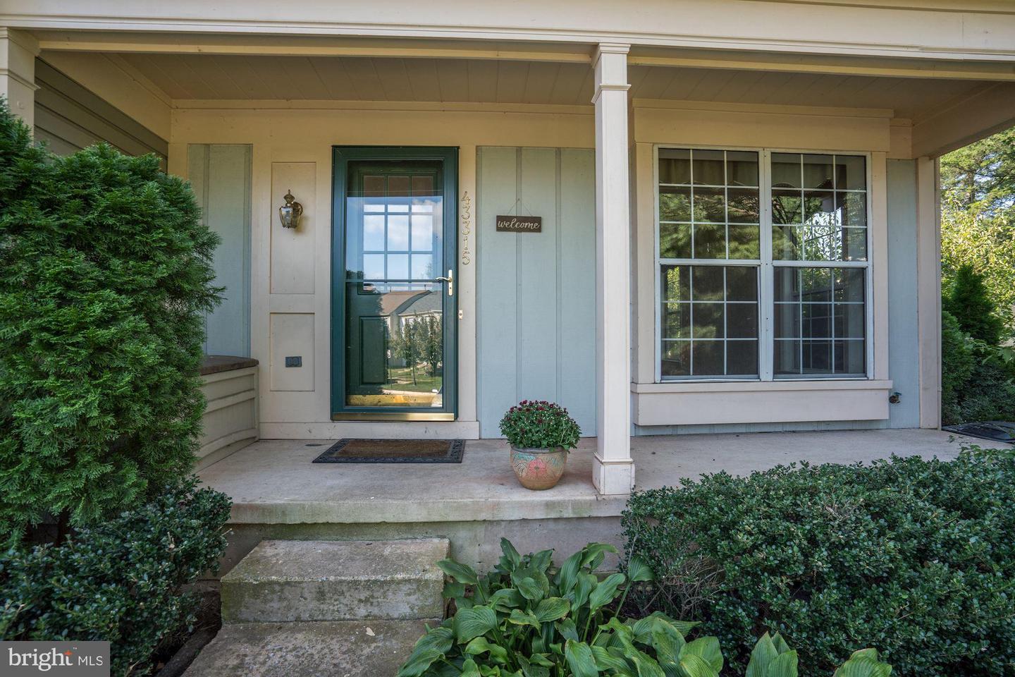 43315 PARLOR SQ