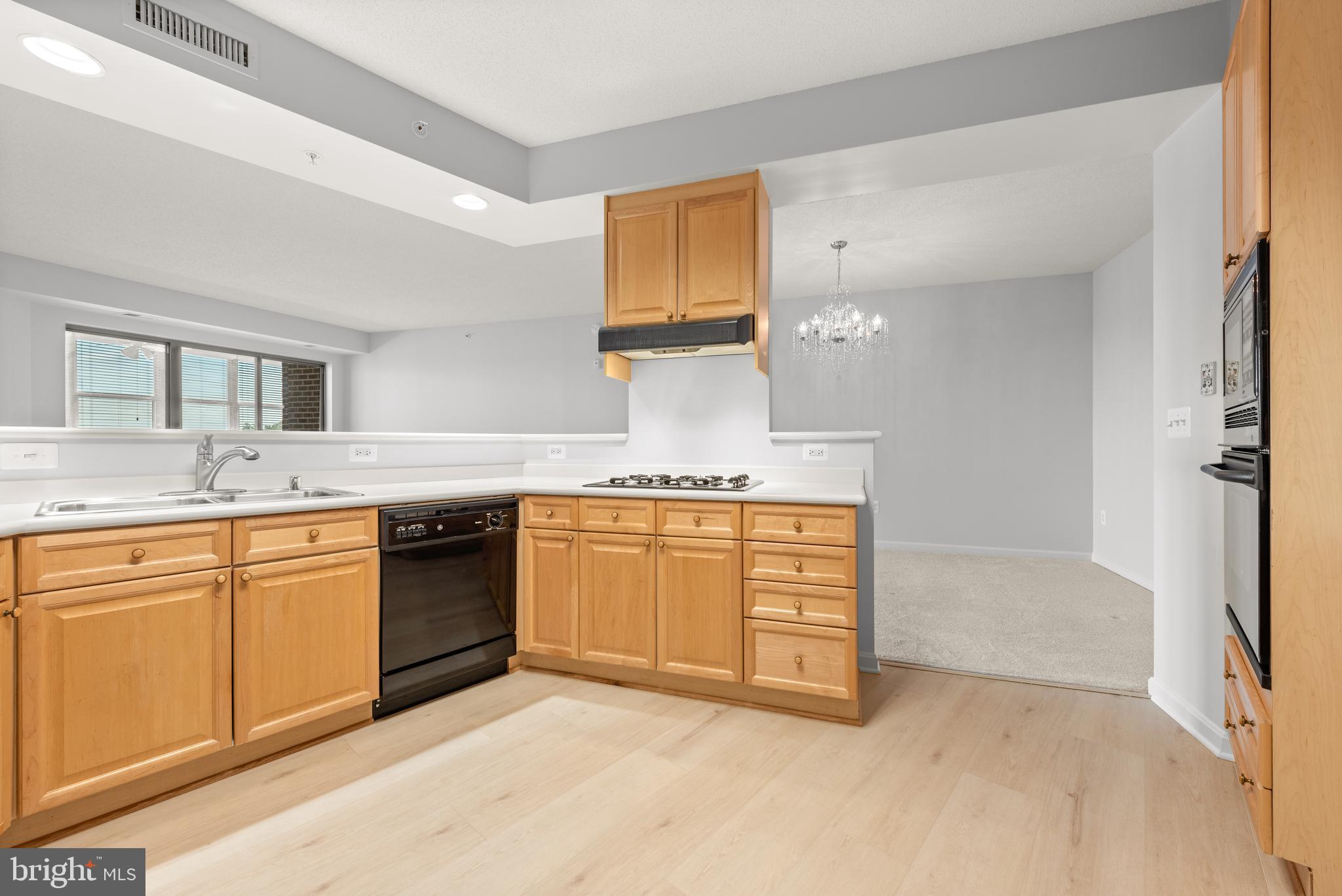 19350 MAGNOLIA GROVE SQUARE 405
