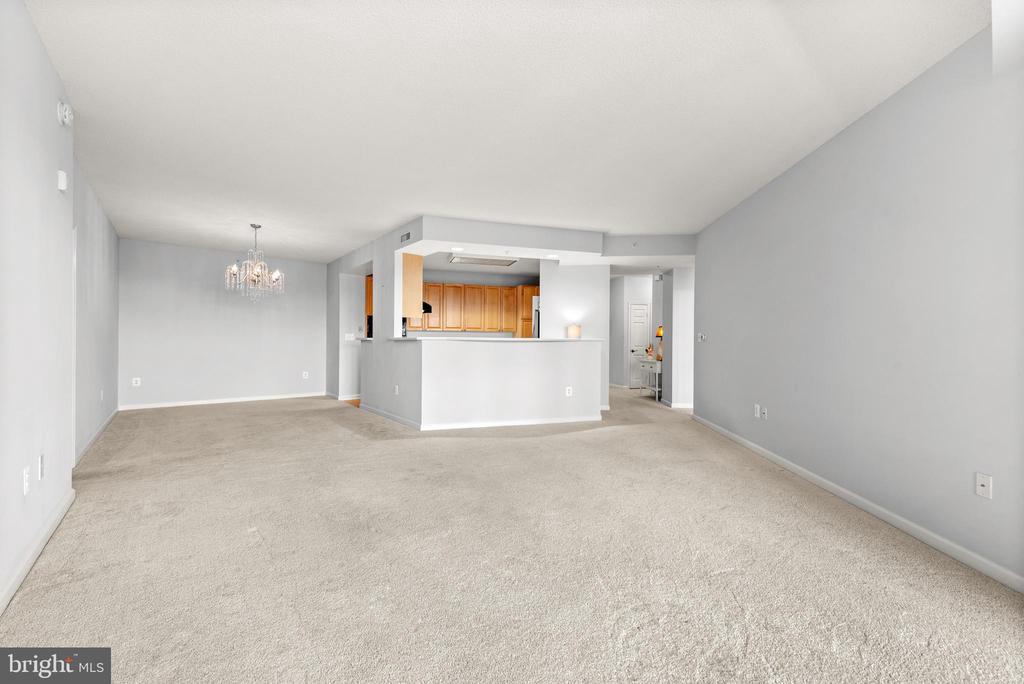 19350 MAGNOLIA GROVE SQUARE 405