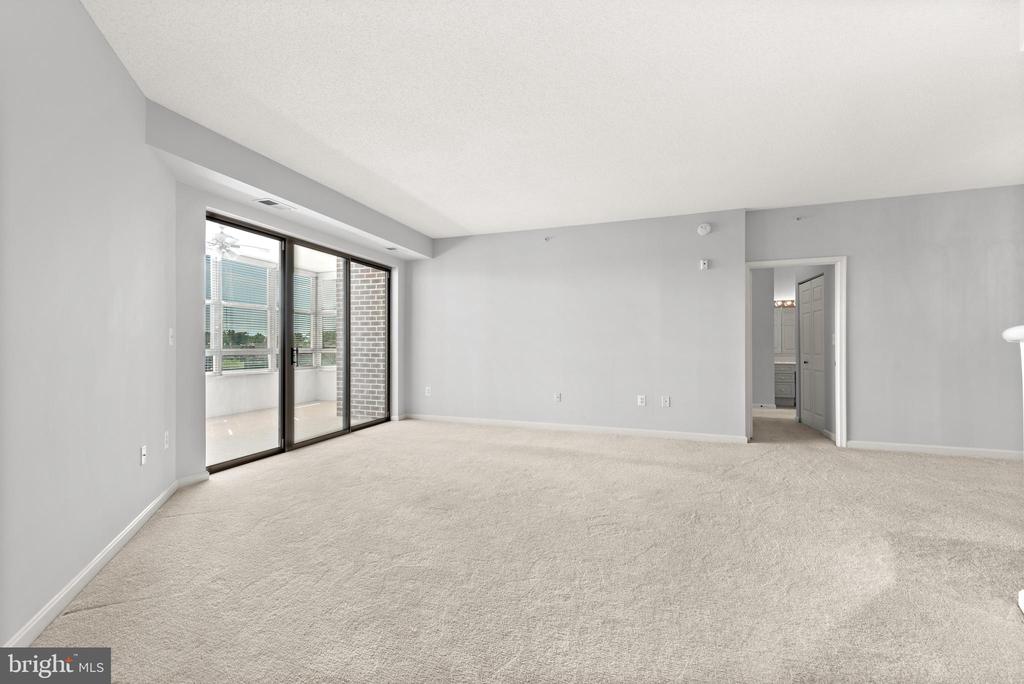 19350 MAGNOLIA GROVE SQUARE 405