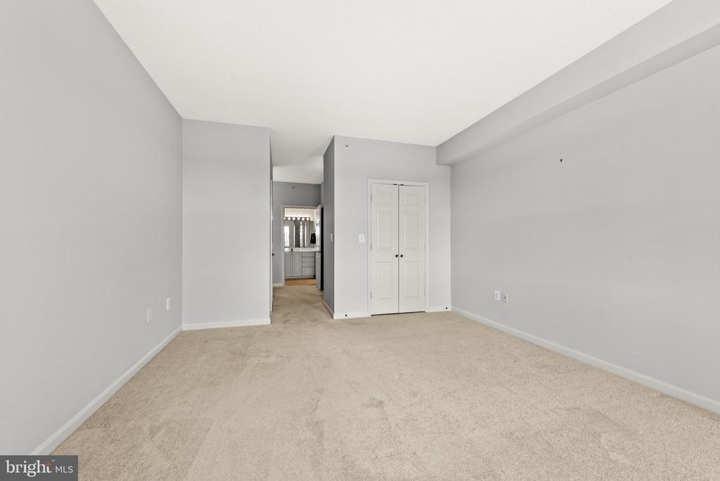 19350 MAGNOLIA GROVE SQUARE 405