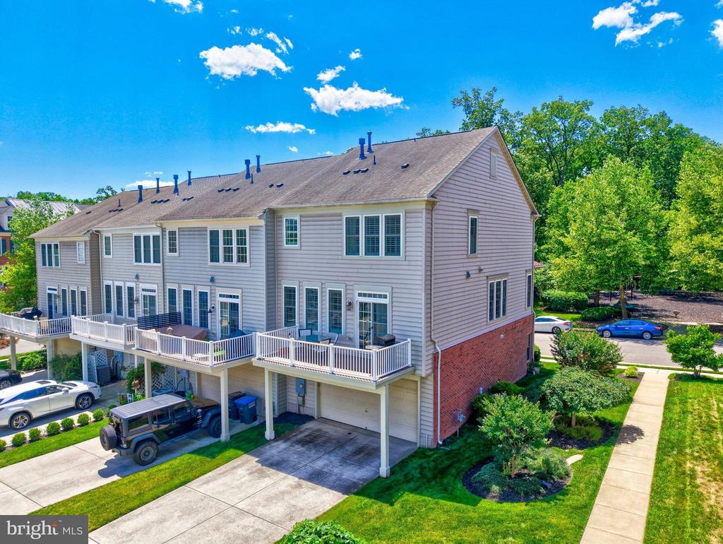 41058 DORATI SQUARE