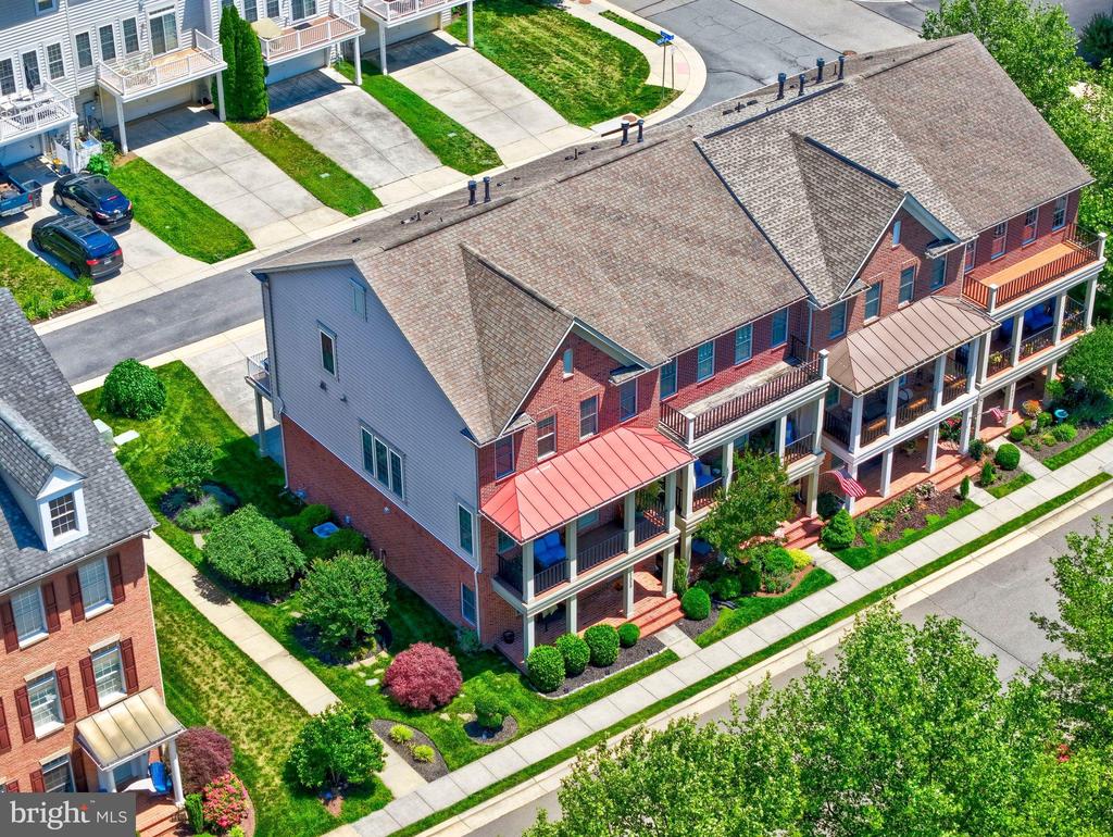 41058 DORATI SQUARE