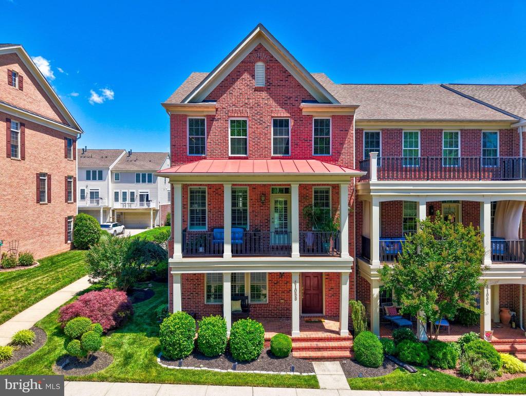 41058 DORATI SQUARE