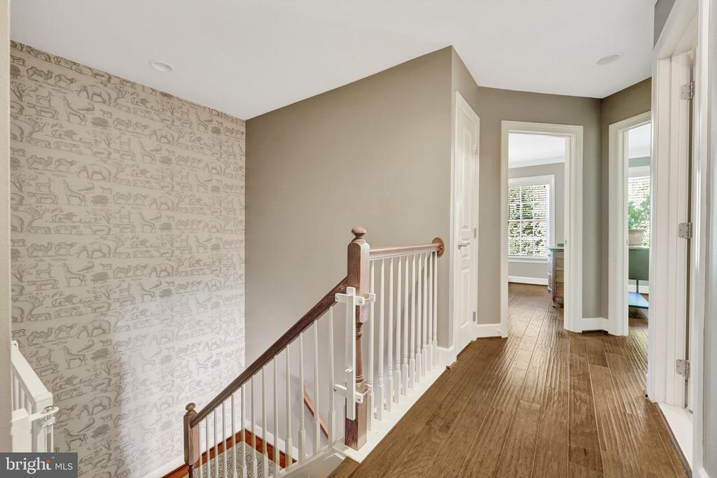41058 DORATI SQUARE