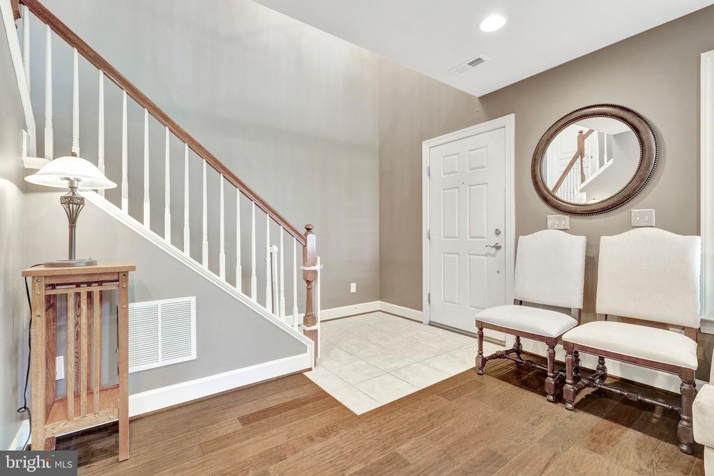 41058 DORATI SQUARE