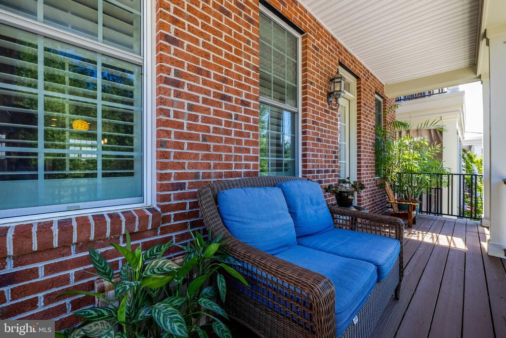 41058 DORATI SQUARE
