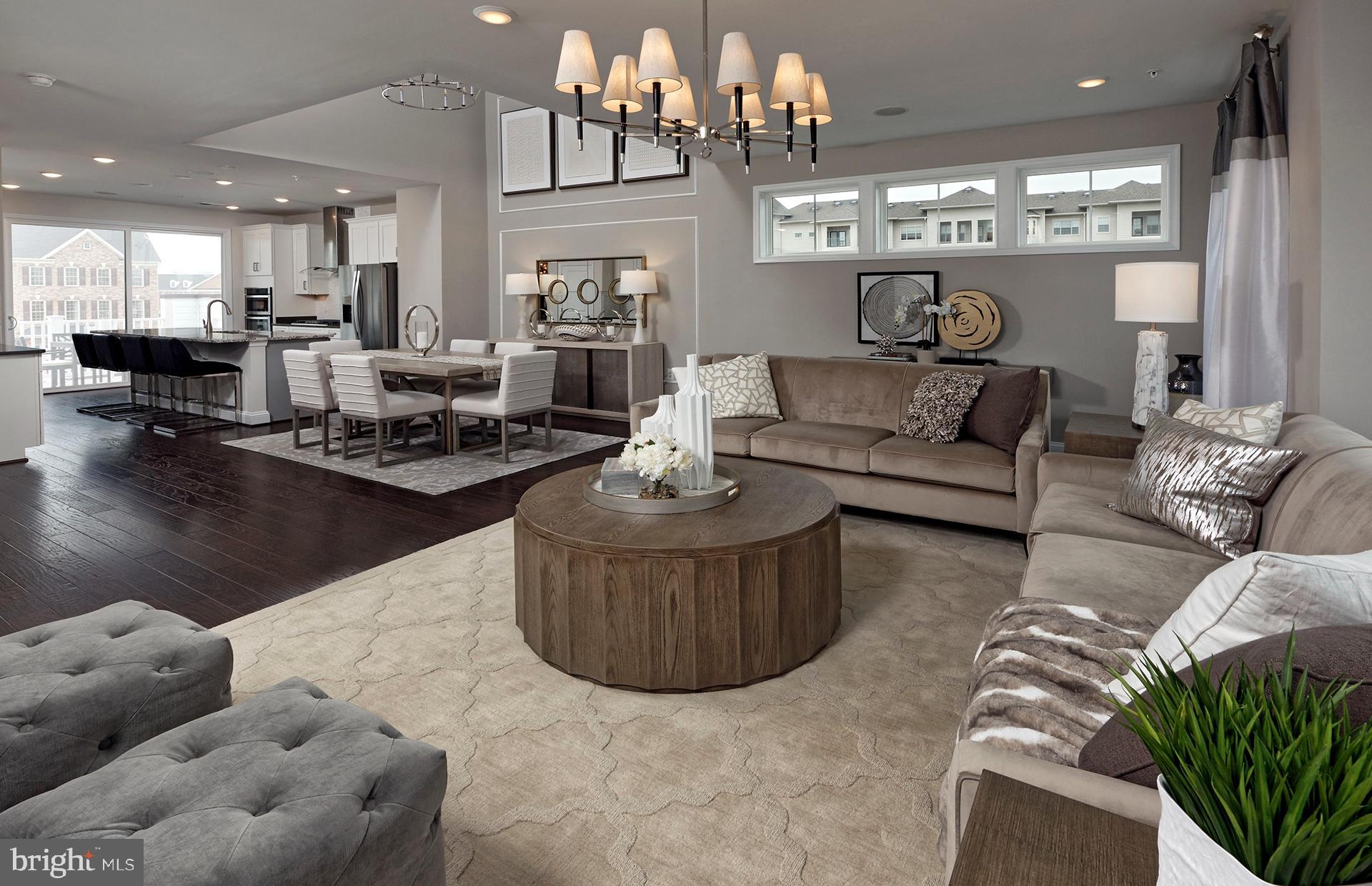 1745 RIVERBLUFF AVENUE