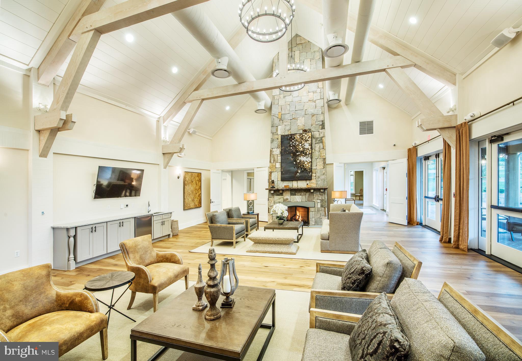 1745 RIVERBLUFF AVENUE