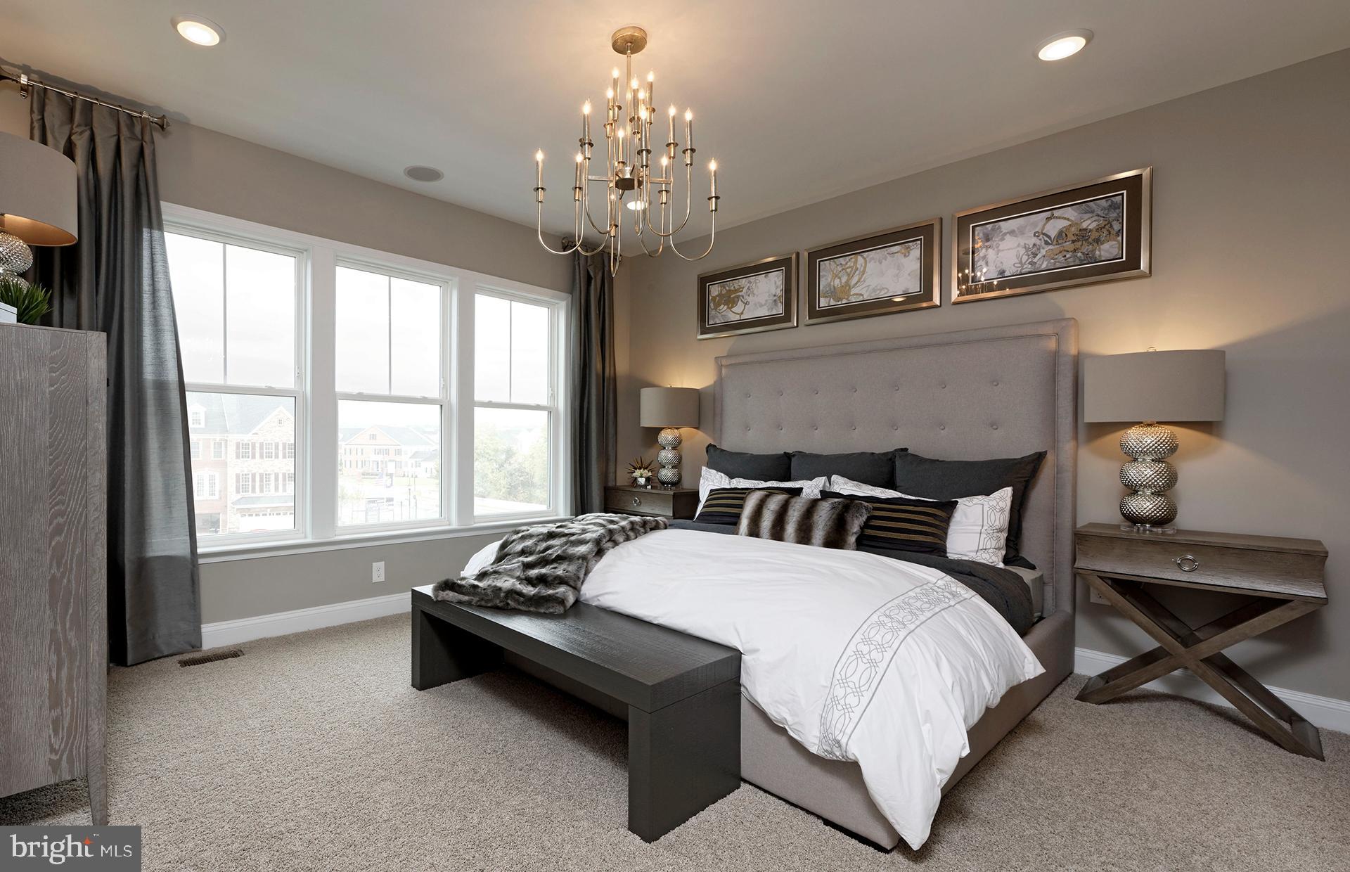 1745 RIVERBLUFF AVENUE