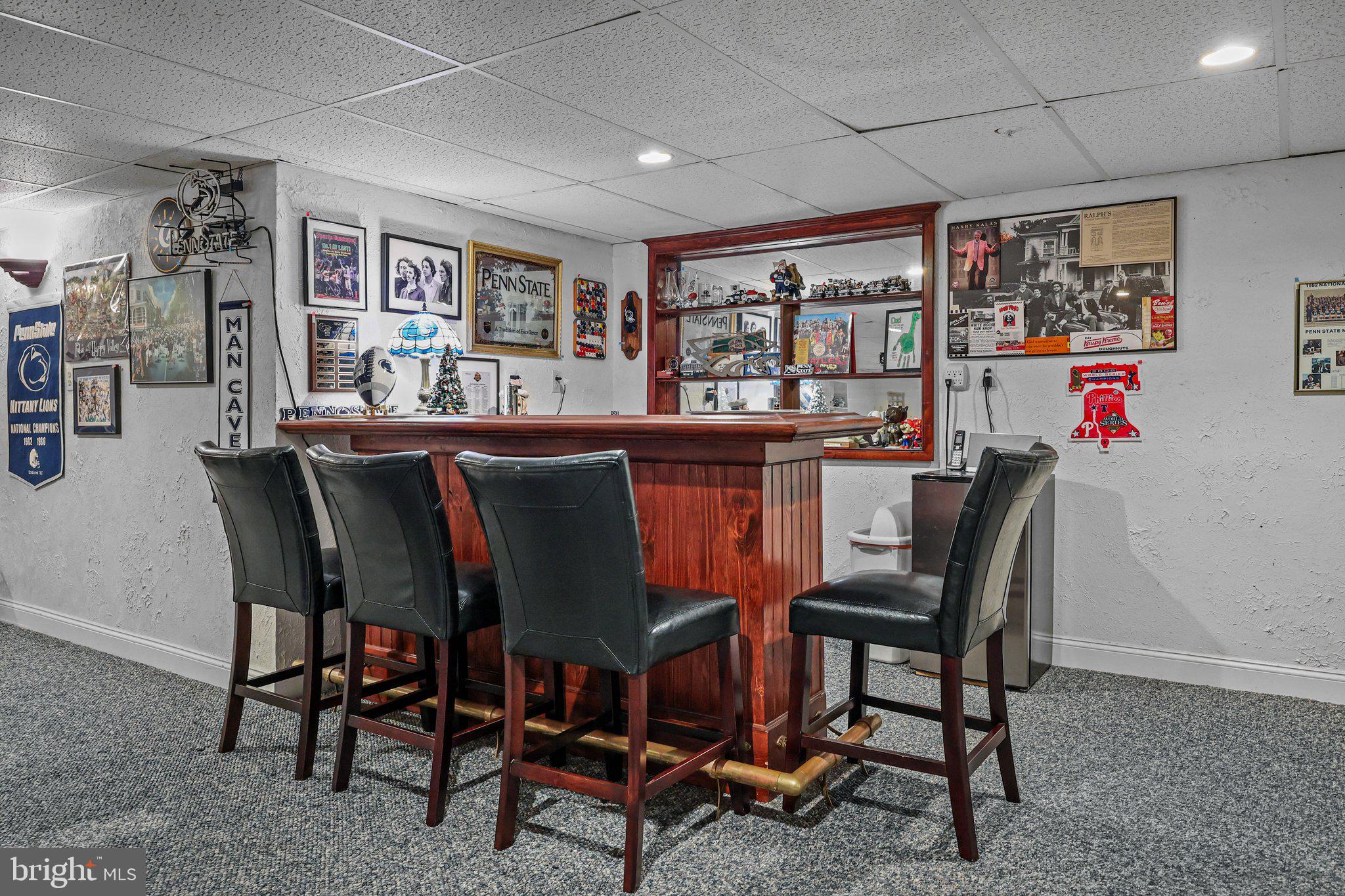 909 Red Coat Farm Dr