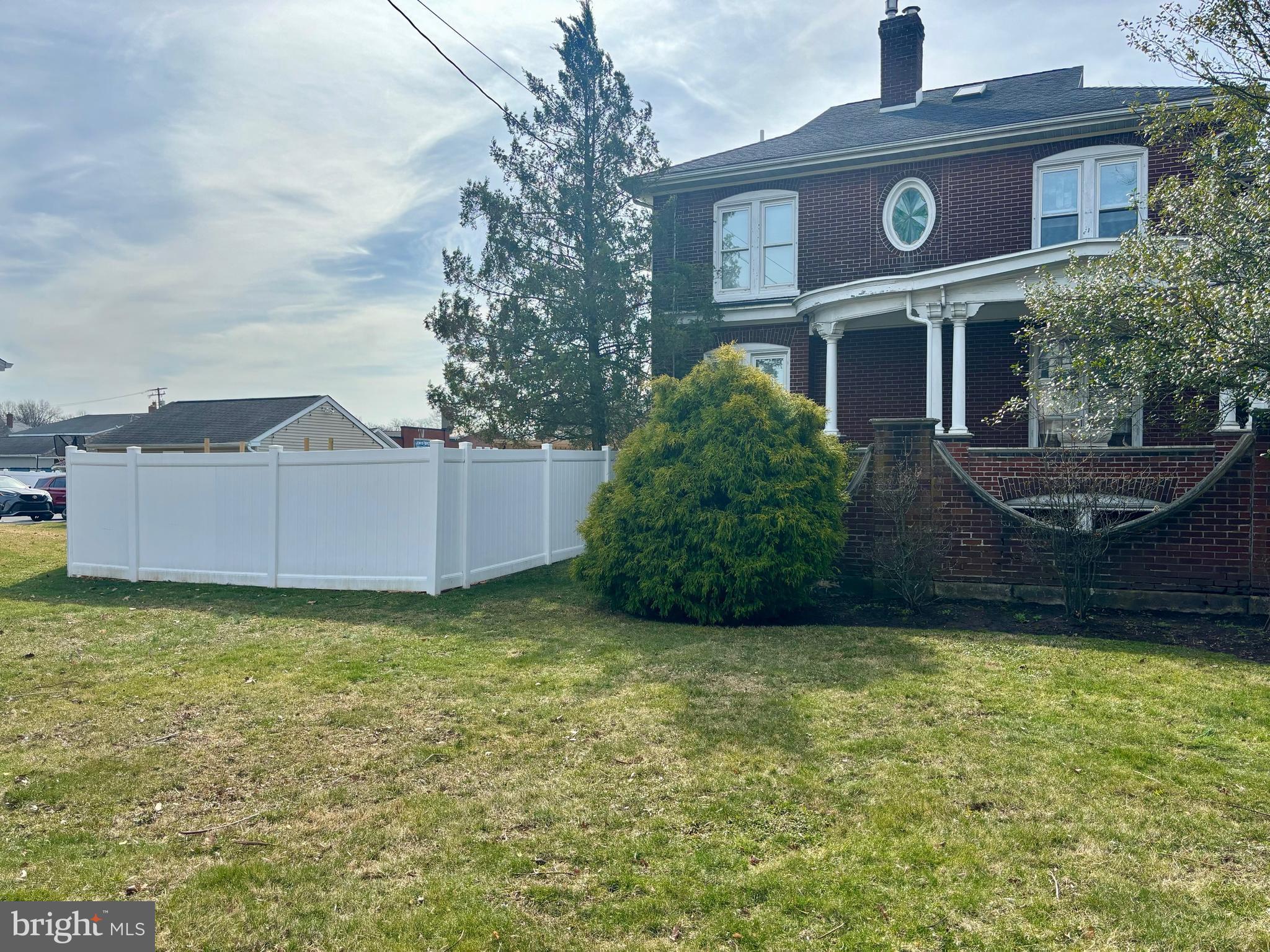 237 N Hellertown Ave