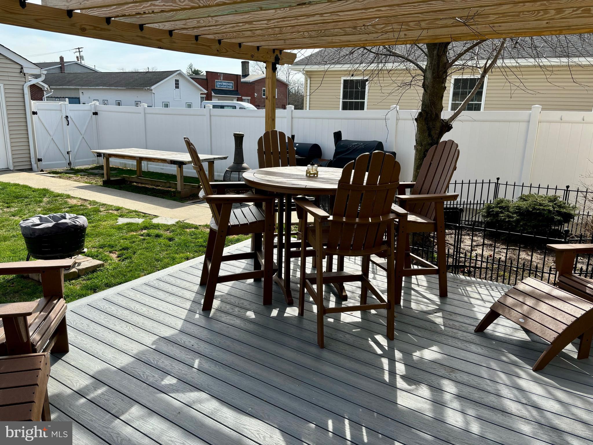 237 N Hellertown Ave