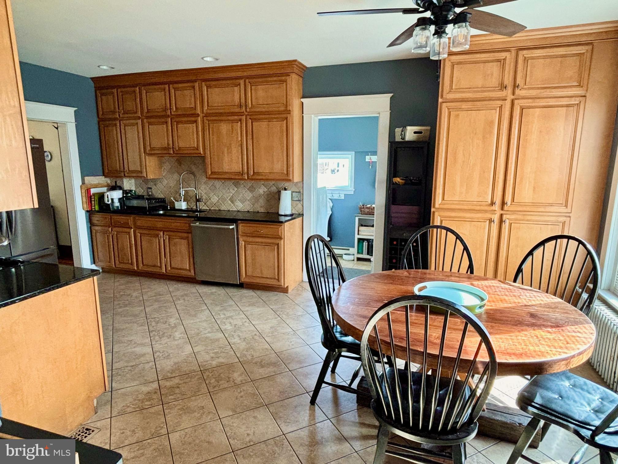 237 N Hellertown Ave