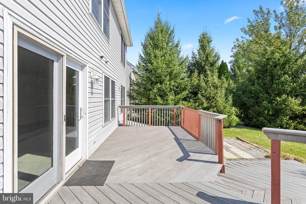 1052 Freedom Ct