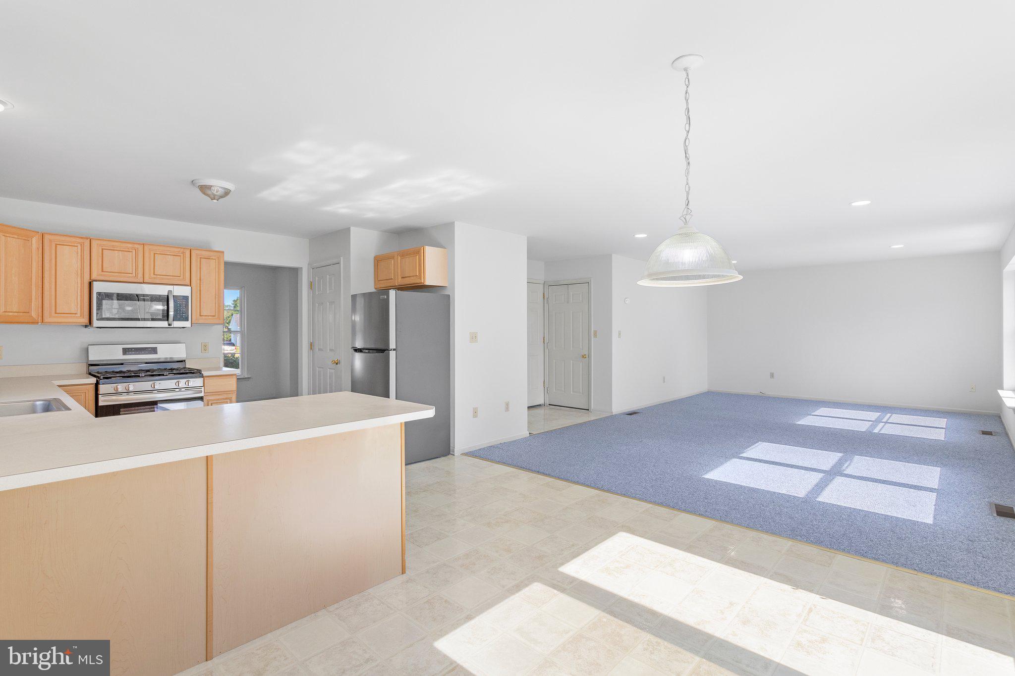 1052 Freedom Ct