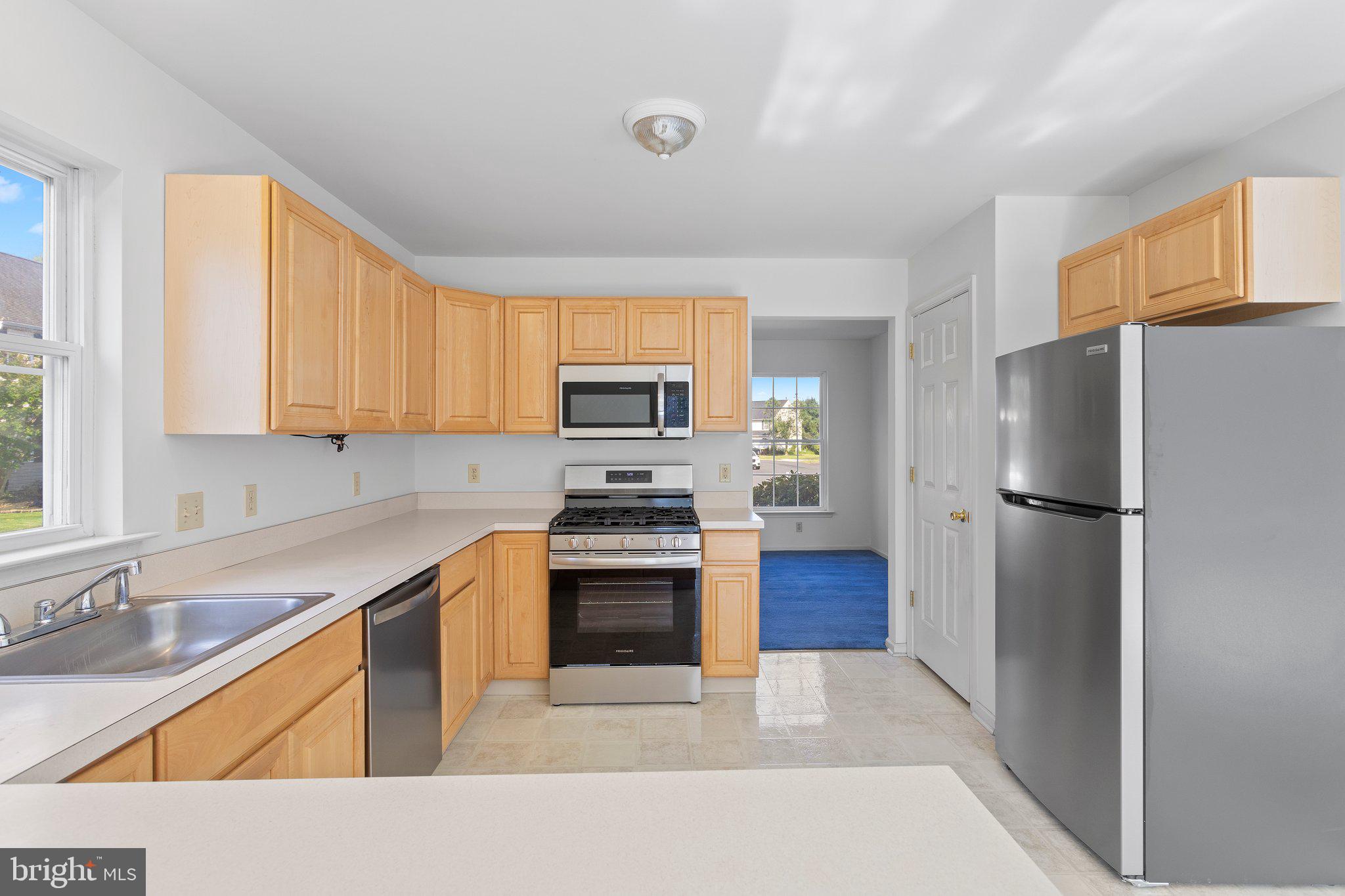 1052 Freedom Ct