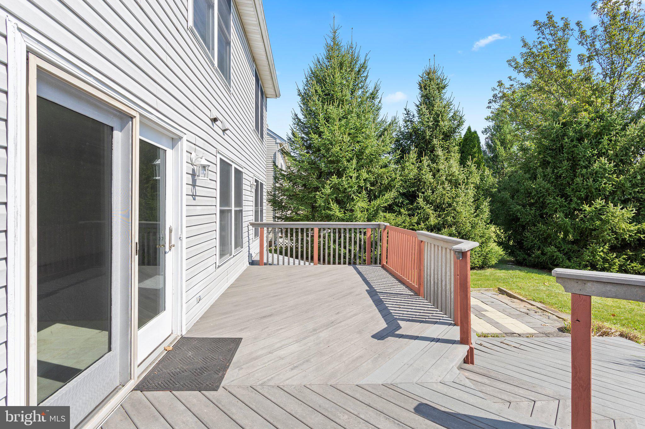 1052 Freedom Ct