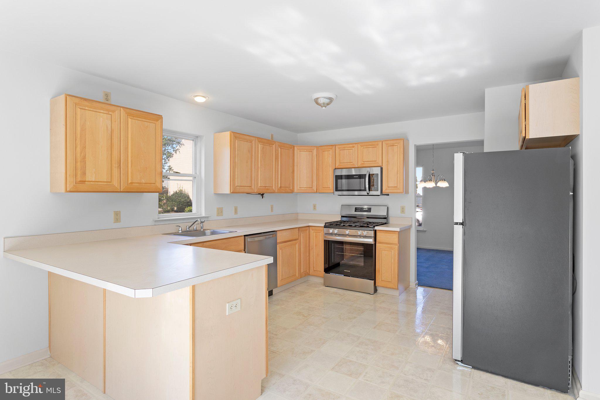 1052 Freedom Ct