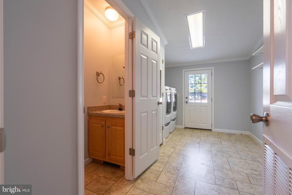 352 MAREGAN DR